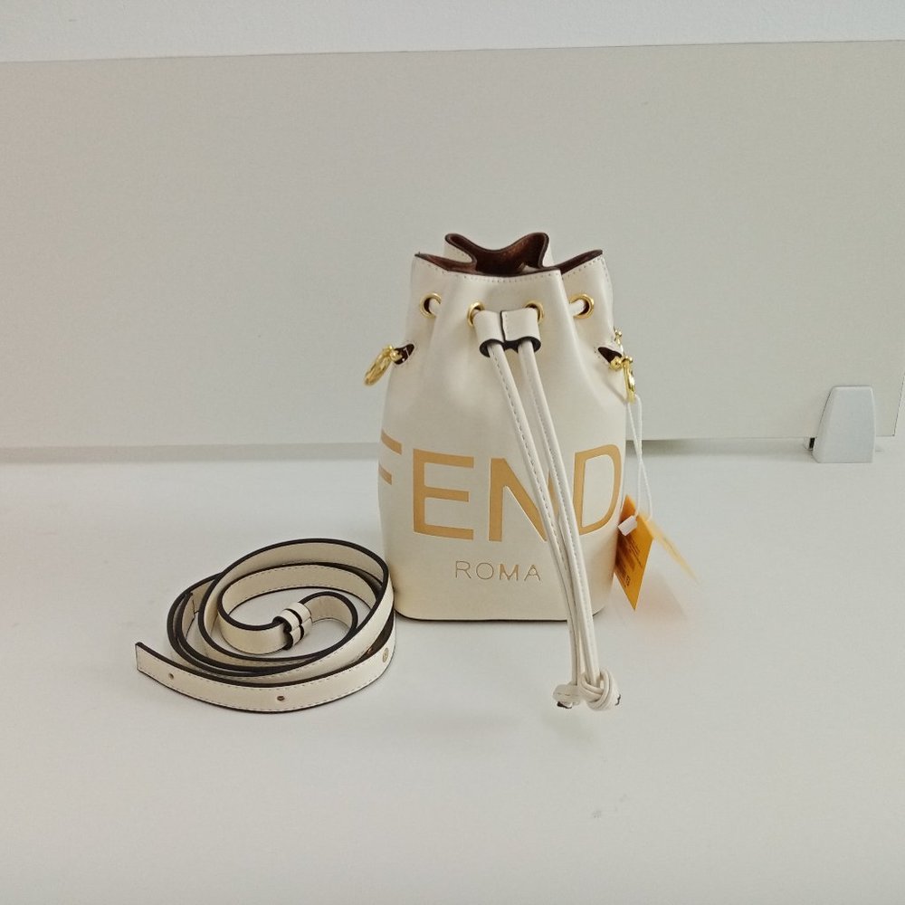 Bucket bag Utility package